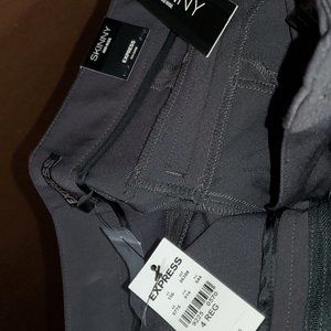 Express. Gray Skinny, midrise pants. Sz 4 reg. NWT.
